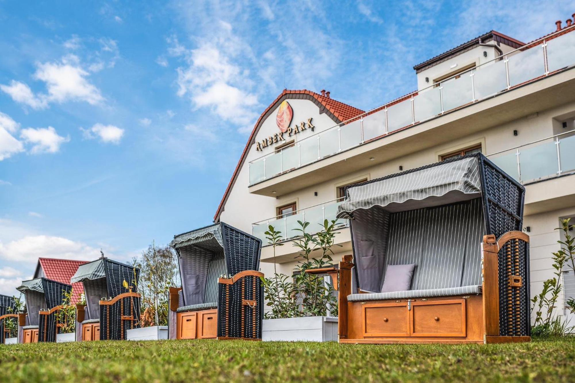 Olivina Park Spa - Domki Z Dostepem Do Krytego Basenu, Saun, Wyzywienia I Atrakcji Dla Dzieci نيخوجة المظهر الخارجي الصورة