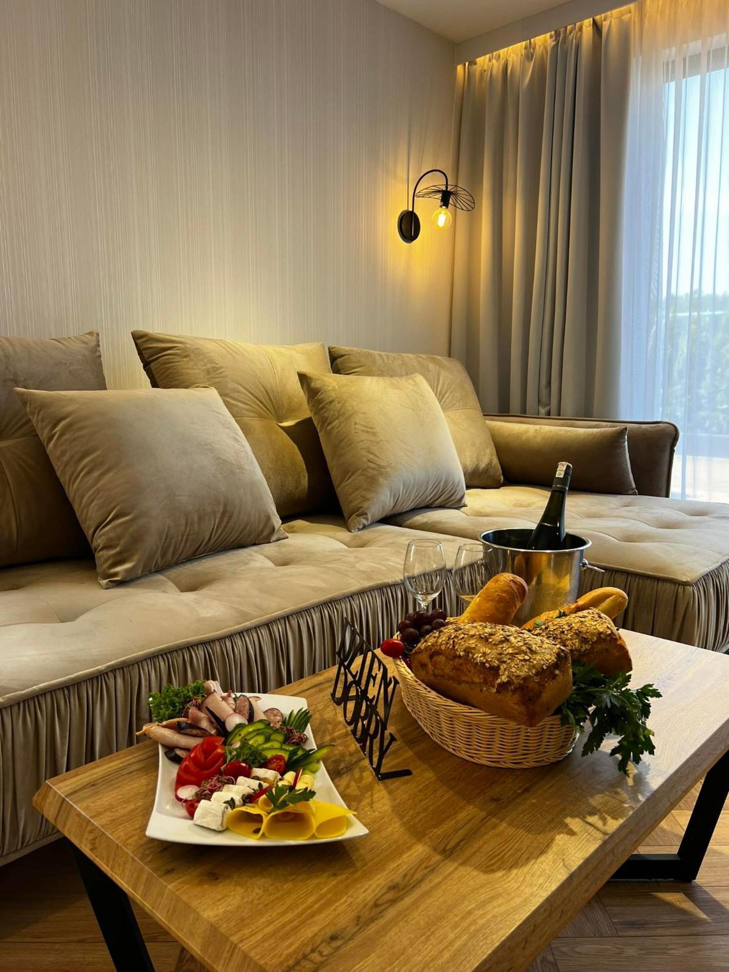 Olivina Park Spa - Domki Z Dostepem Do Krytego Basenu, Saun, Wyzywienia I Atrakcji Dla Dzieci نيخوجة المظهر الخارجي الصورة